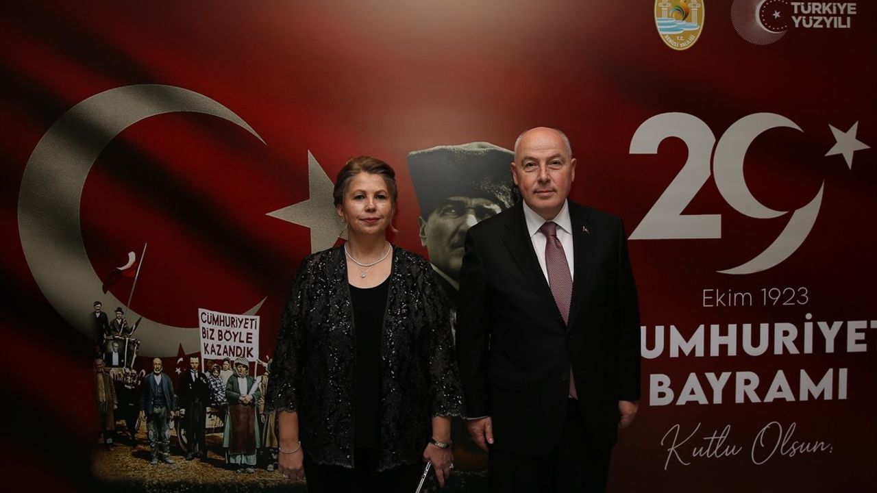 29 Ekim Cumhuriyet Bayramı Resepsiyonu Denizli'de gerçekleşti