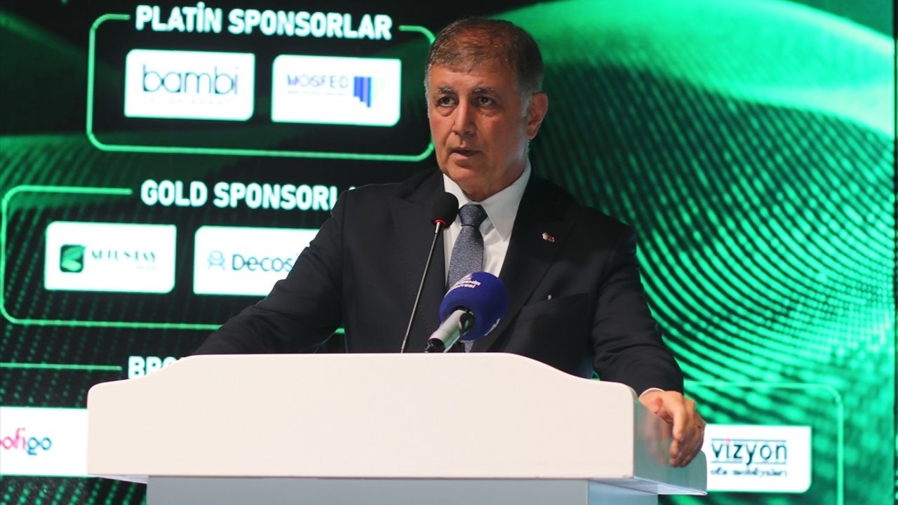 5. Ezber Bozan Tasarım Yarışması'nda Ödüller Sahiplerini Buldu