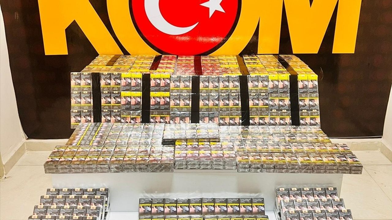 Adana'da Kaçakçılık Operasyonu: 18 Gözaltı ve Kaçak Eşyalar Ele Geçirildi