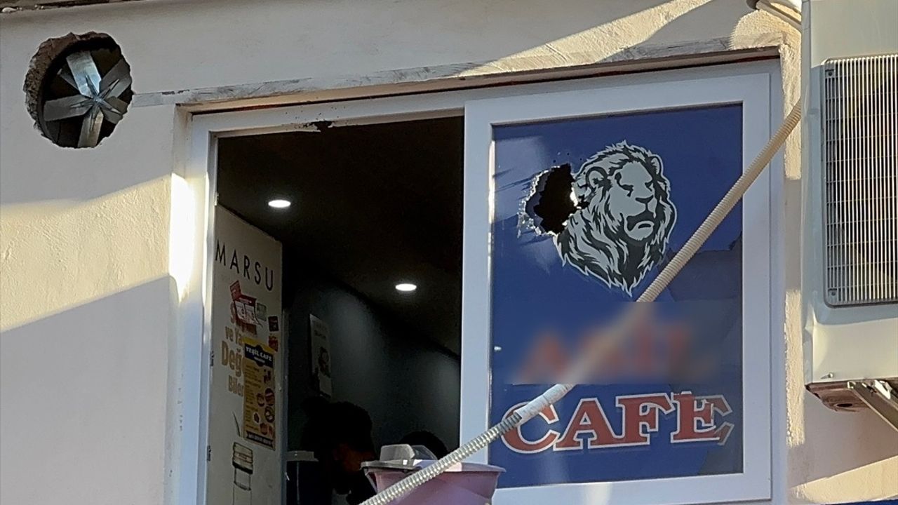 Adana'da Kafeye Silahlı Saldırı
