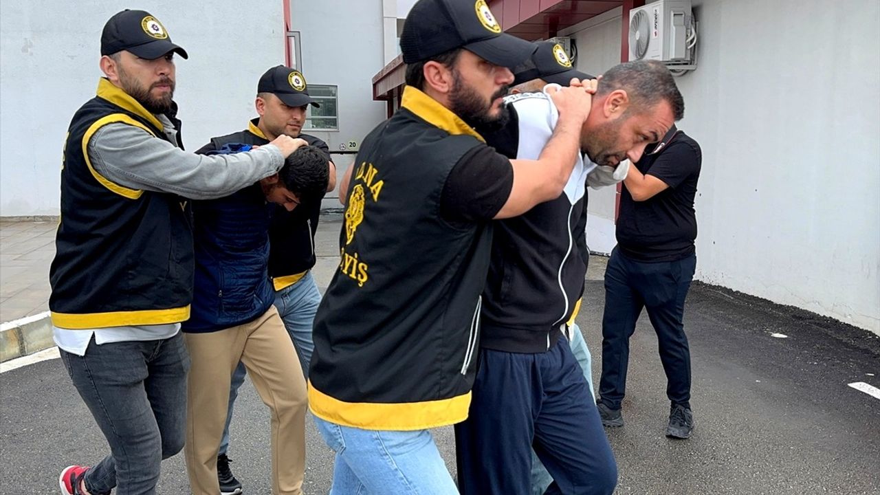 Adana'da Pastaneye Bombalı Korku