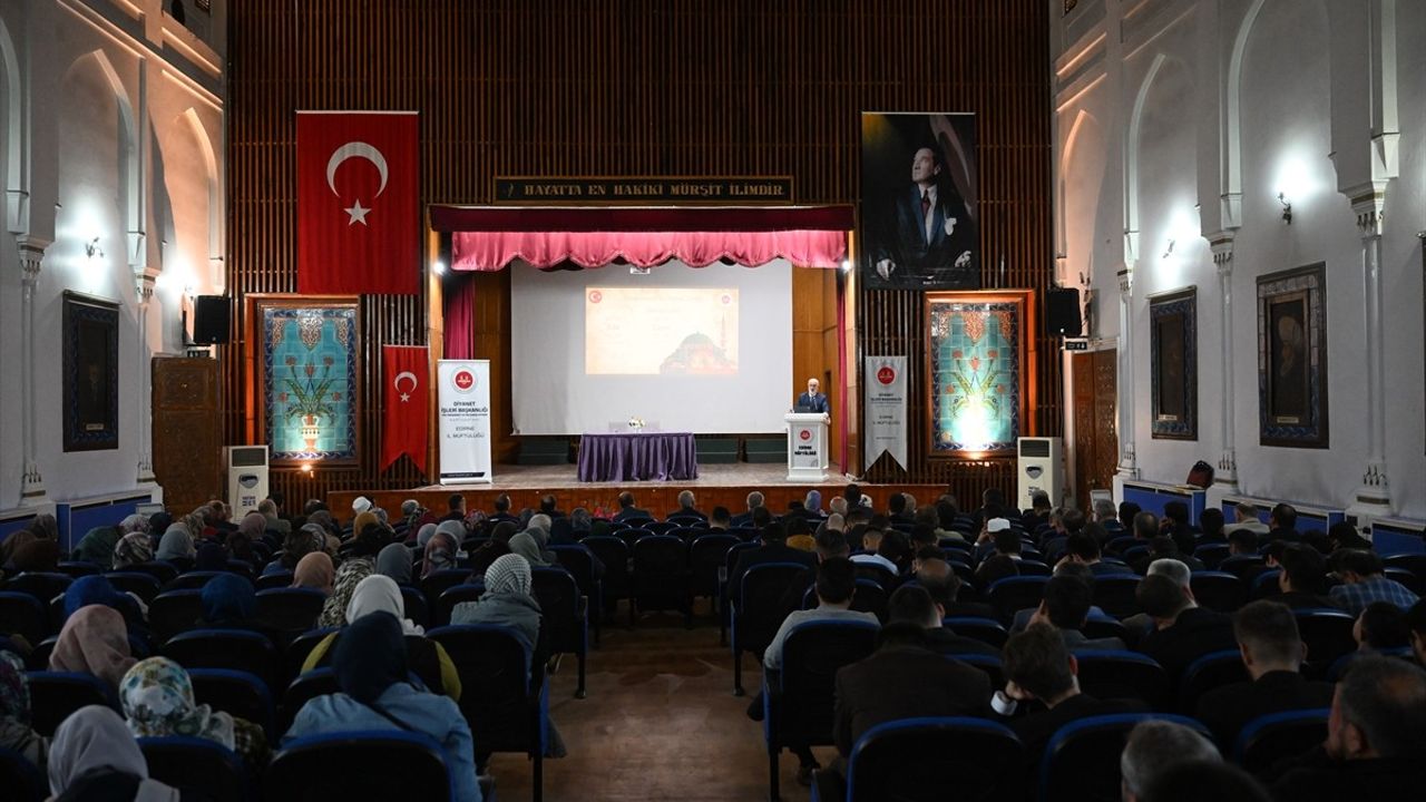 Aile ve Cami: Modern Dönemde İki Temel Kurum