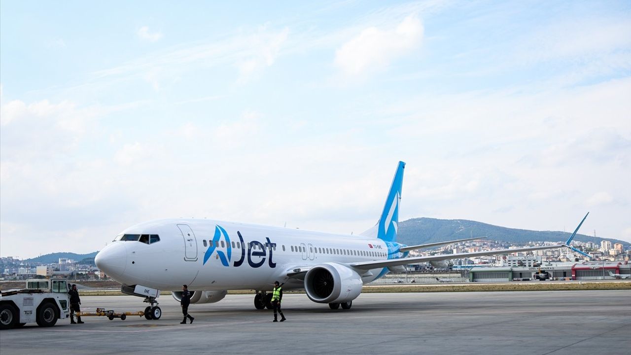 AJet, Boeing 737-8 MAX'ın Beşinci Uçağını İstanbul'a Getirdi