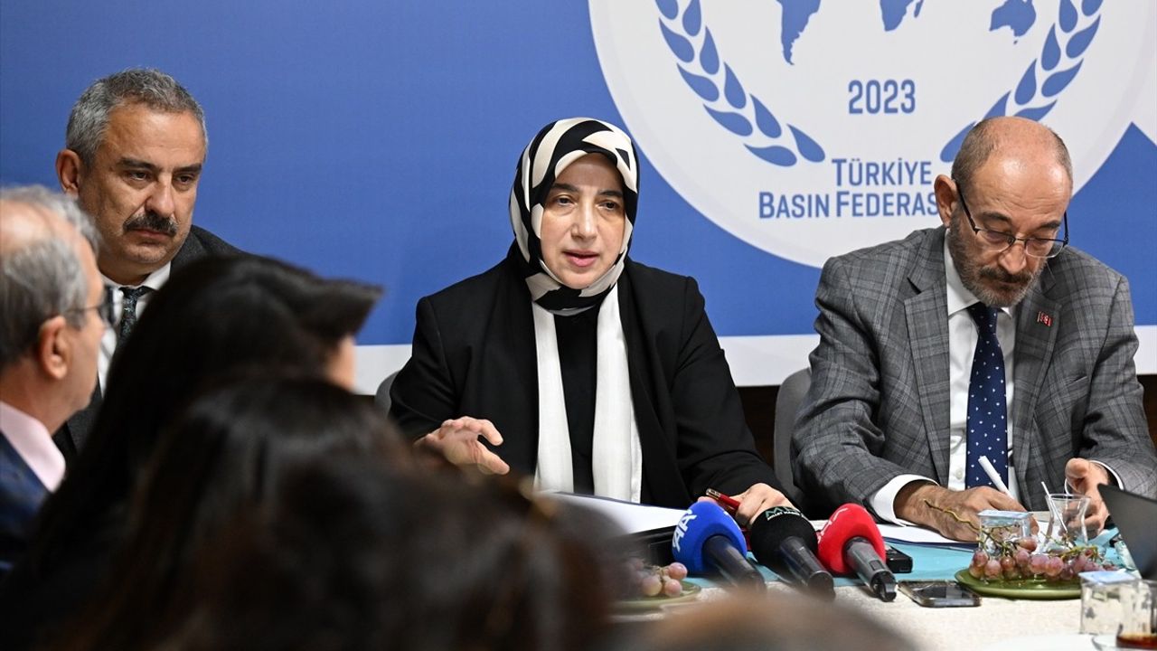 AK Parti'den Yeni Anayasa Vurgusu ve Ekonomiye Dair Açıklamalar
