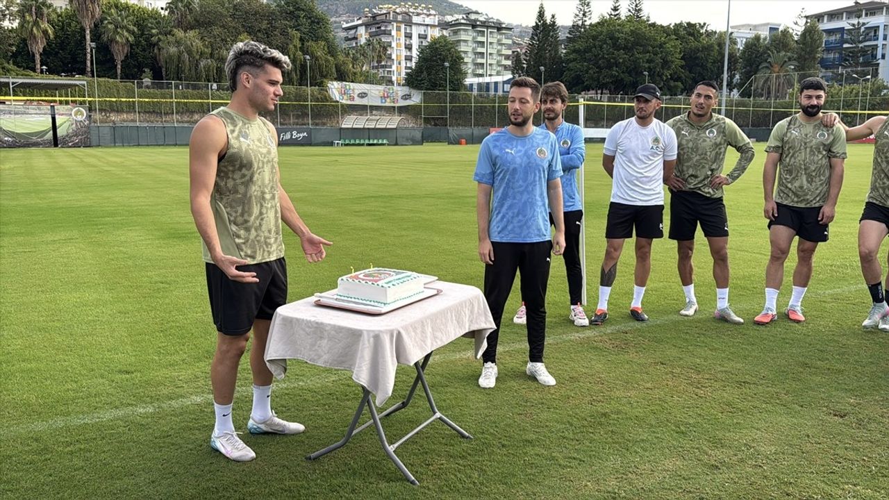 Alanyaspor, Düşme Korkusu Yaşamak İstemiyor