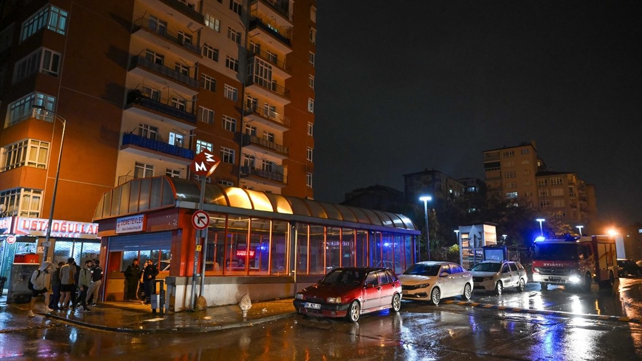 Ankara'da Metro İstasyonunda Duman Paniği