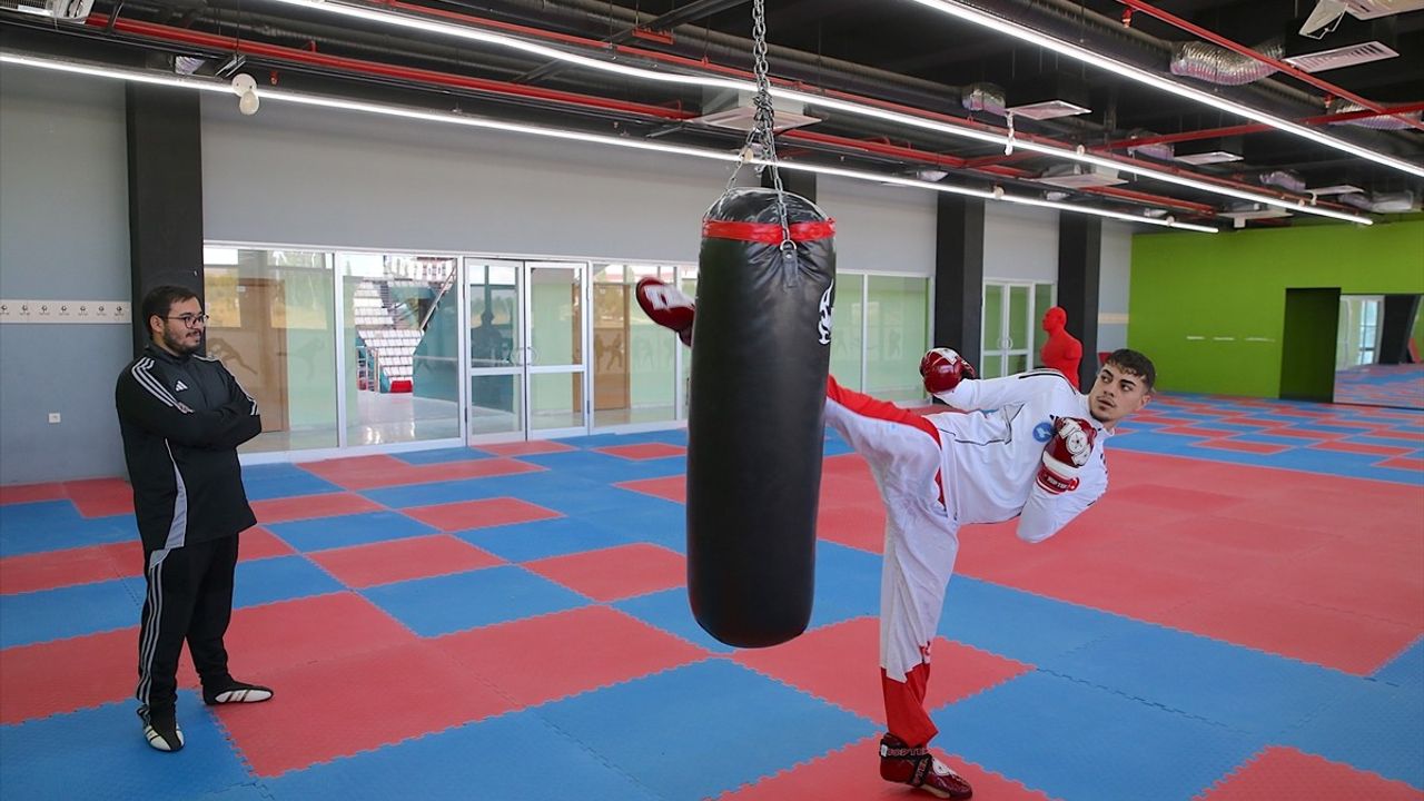 Avrupa Şampiyonu Alim Yönten, Dünya Kick Boks Şampiyonası İçin Hazırlanıyor