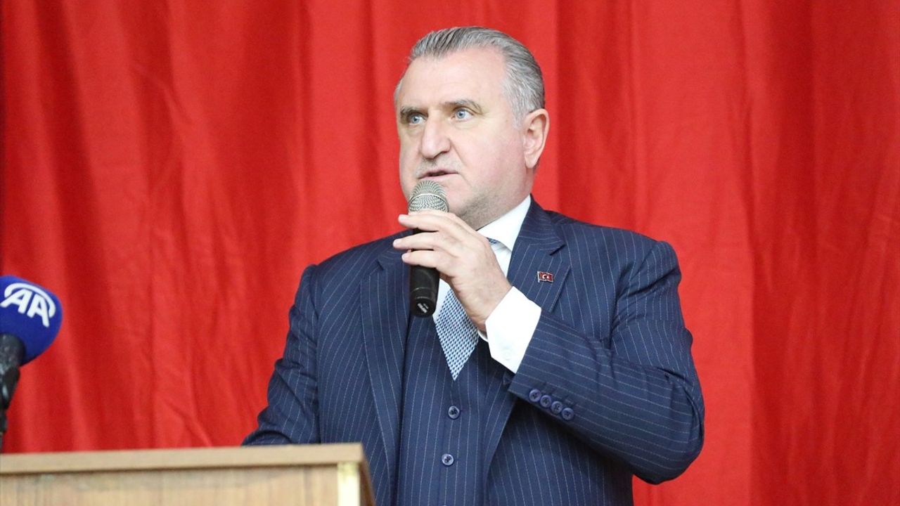 Bakan Bak: Deprem Bölgesindeki Yatırımlar Sürecek