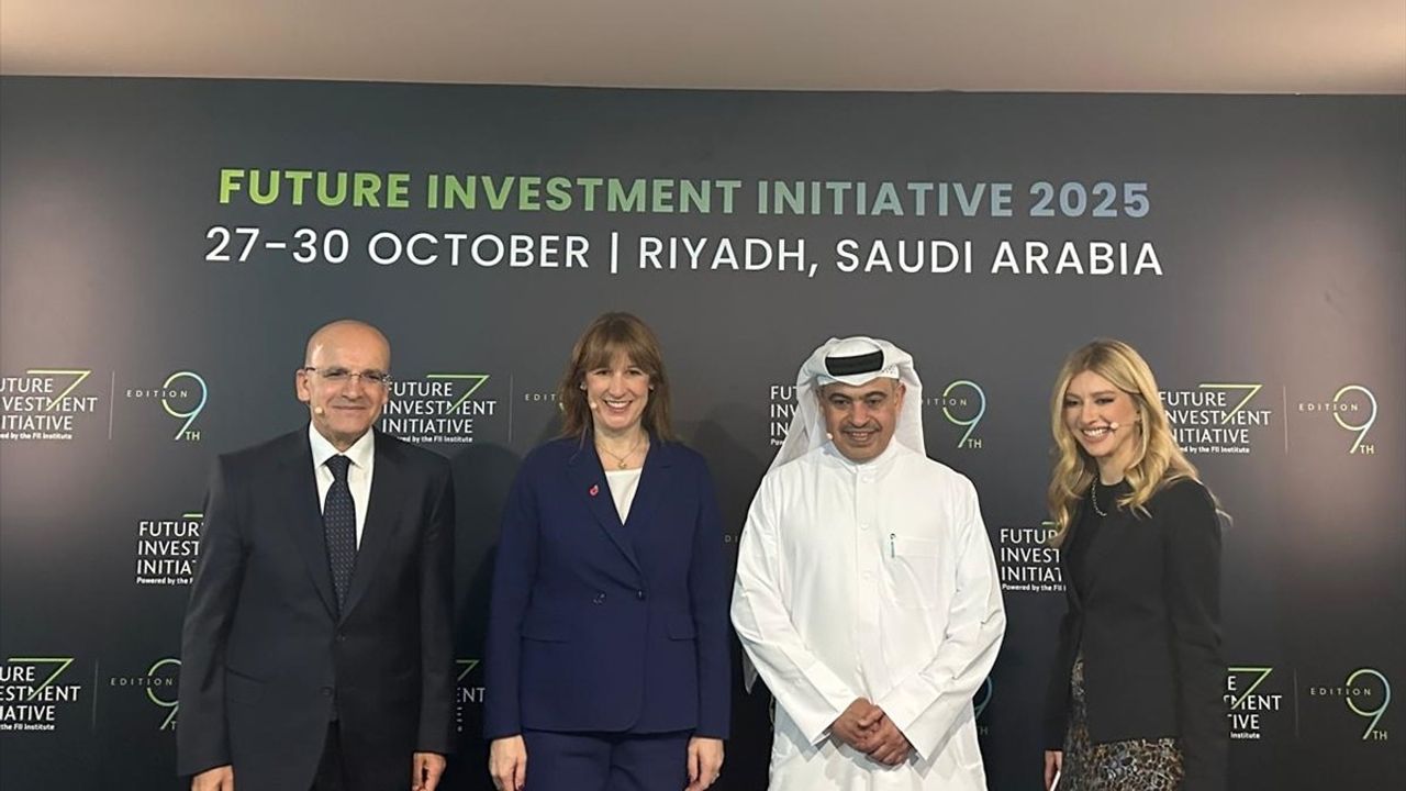 Bakan Şimşek Riyad'da Küreselleşmeyi Değerlendirdi