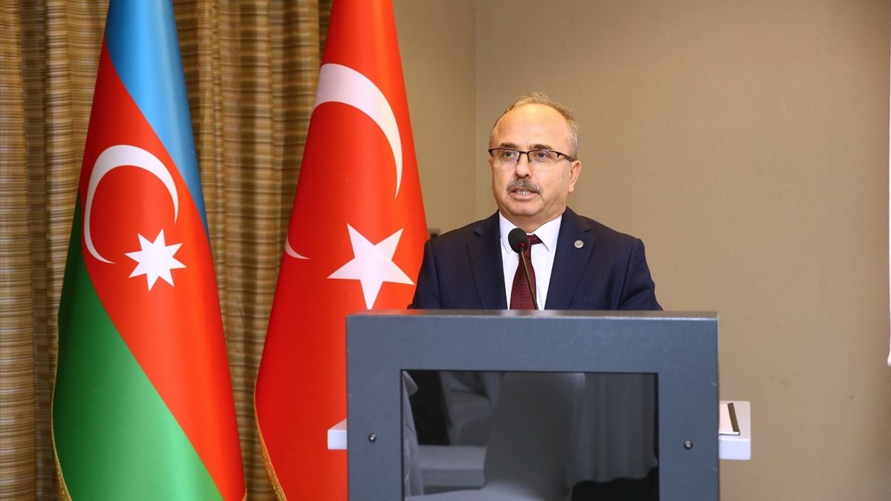 Bakü'de Türkiye-Azerbaycan İş Dünyasında Yeni Ufuklar Etkinliği