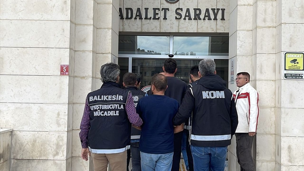 Balıkesir’de Cezaevi Firarisi Olayıyla İlişkili 3 Kişi Adliyeye Sevk Edildi