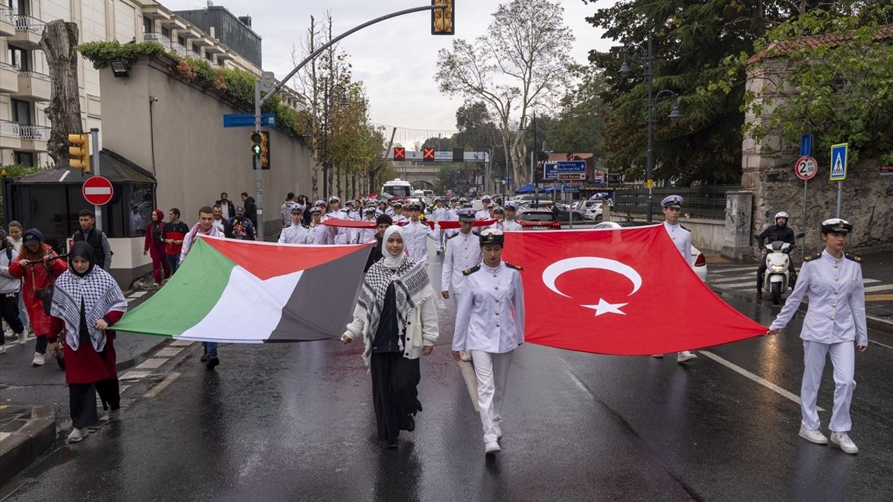 Beşiktaş'ta Filistin İçin Farkındalık Etkinliği