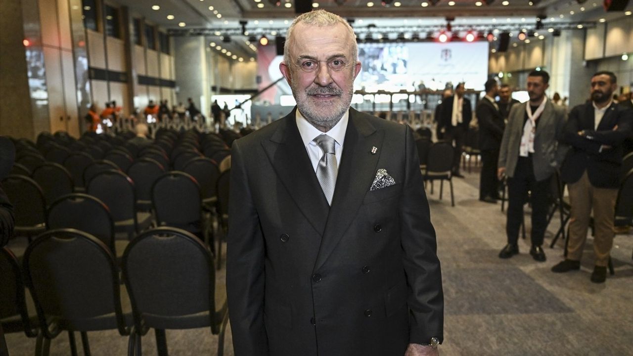 Beşiktaş'ta Yeni Divan Kurulu Başkanı Ahmet Ürkmezgil Seçildi