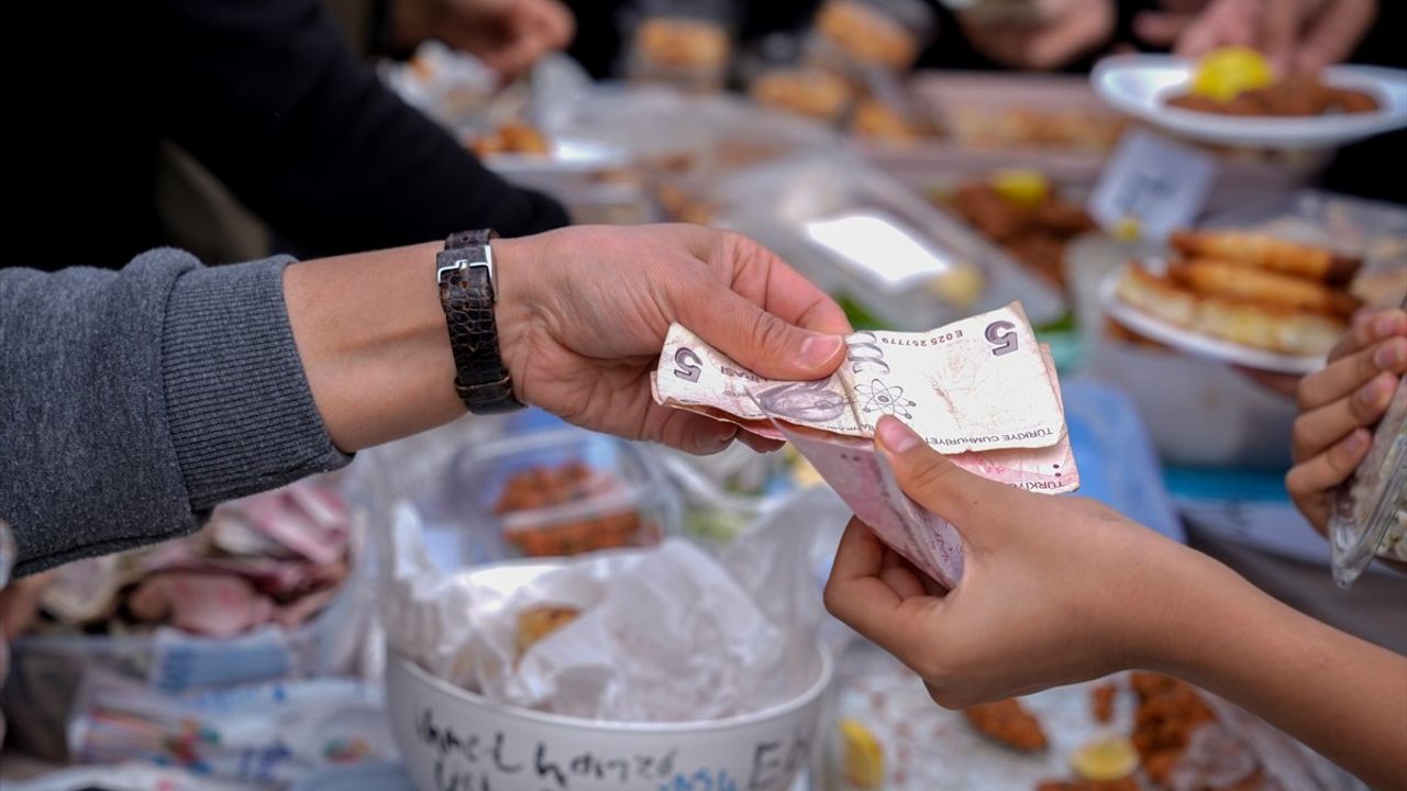 Beylikdüzü'nde Filistinli Çocuklara Destek Kermesi