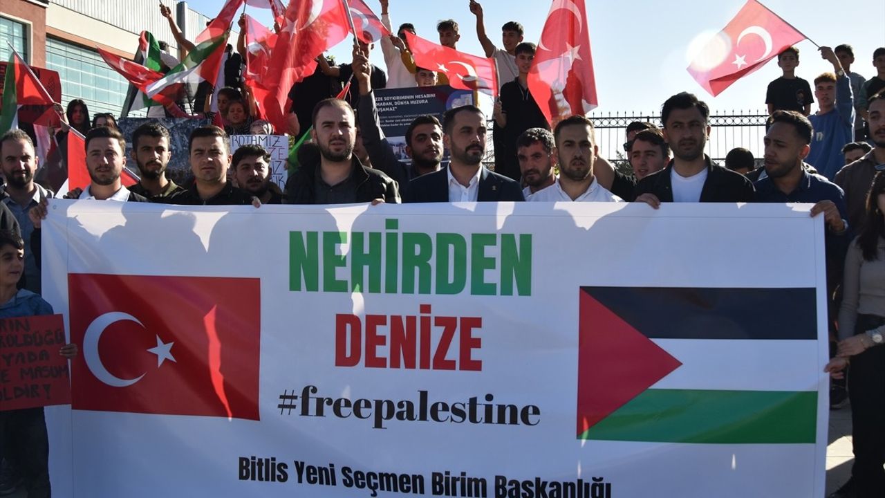 Bitlis’te Filistin’e Destek Yürüyüşü Düzenlendi