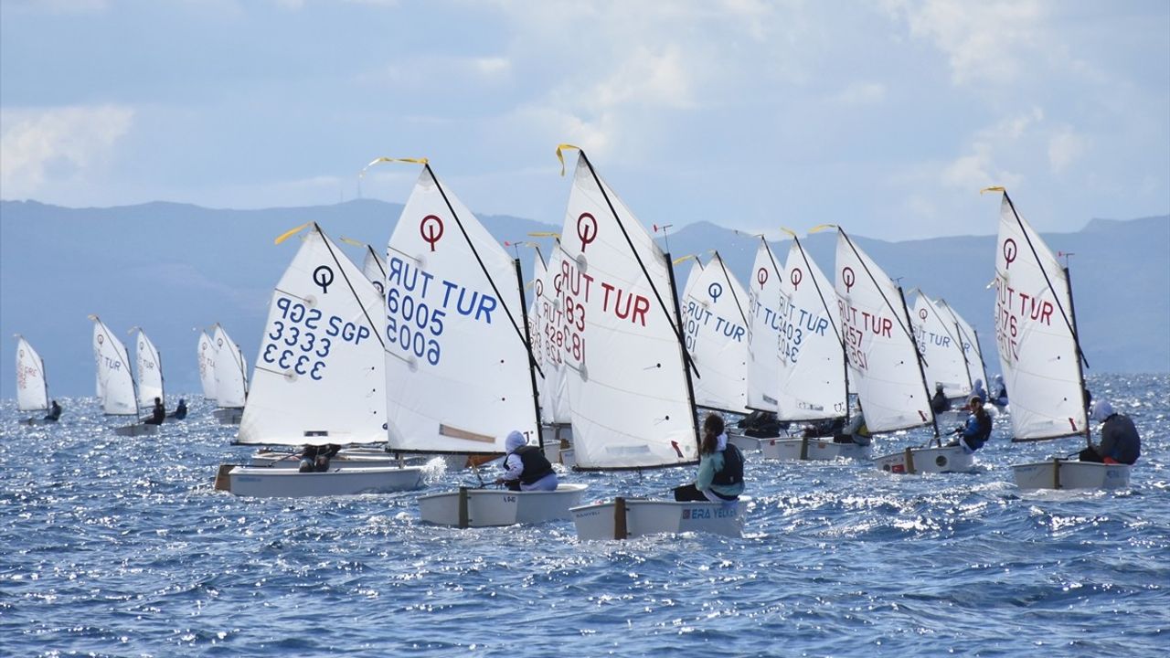 Bodrum'da Uluslararası Optimist Yarışları Başladı