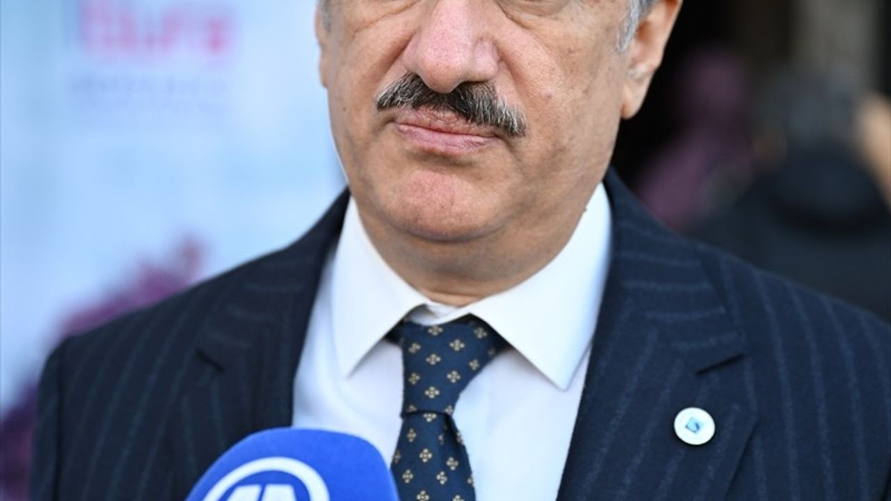 Boğaziçi Üniversitesi Rektörü’nden Mezunlara Çağrı: İlişkilerinizi Güçlendirin