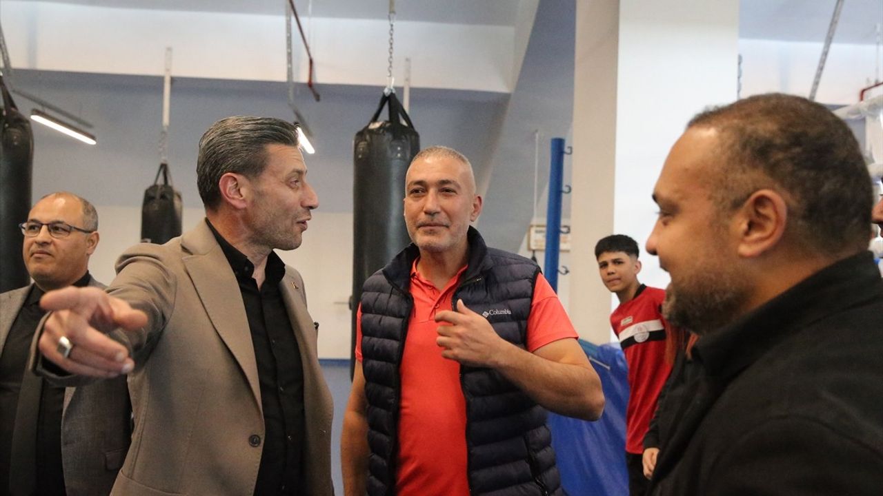 Boks Federasyonu Başkanı Suat Hekimoğlu'ndan Niğde Ziyareti