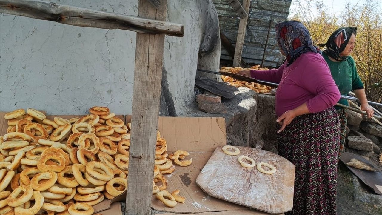 Bolu'da Kadınlardan Geleneksel Kürül İmece Geleneği