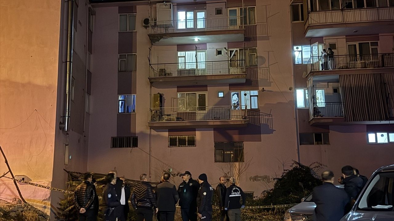 Burdur'da Acı Kaza: Çatıdan Düşen Ramazan Evcil Hayatını Kaybetti