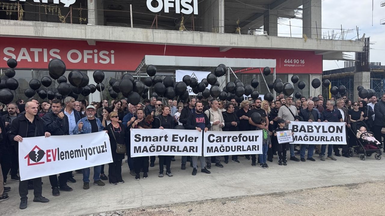 Bursa'da İnşaat Firması Mağdurları Eylem Düzenledi