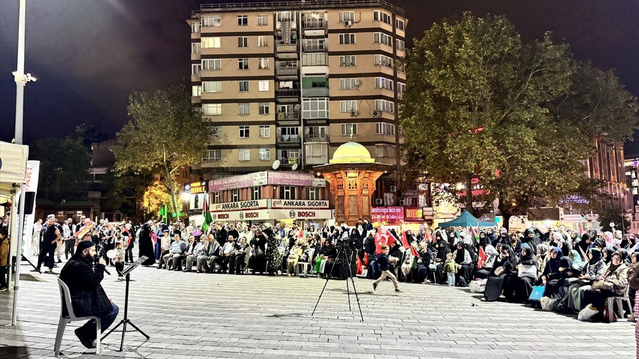 Bursa'da Küresel Sumud Filosu'na Destek Gösterisi