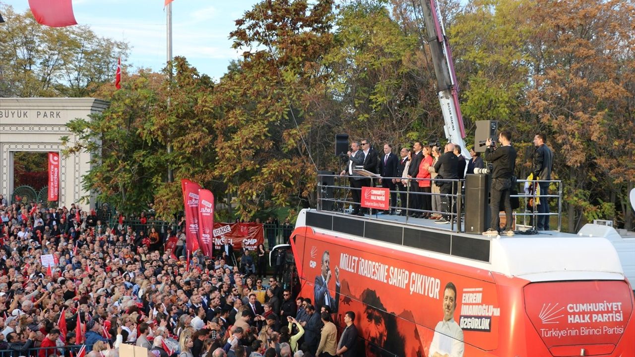 CHP Genel Başkanı Özgür Özel, Eskişehir'de Nadir Toprak Elementlerini Değerlendirdi