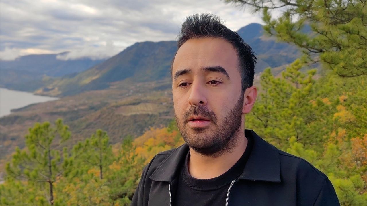 Çorumlu Gençten Anlamlı Cumhuriyet Bayramı Kutlaması