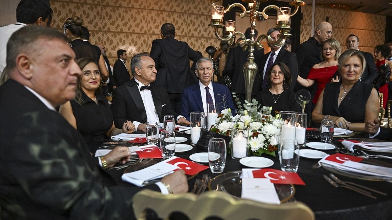 Cumhuriyet Balosu Ankara'da Gerçekleştirildi