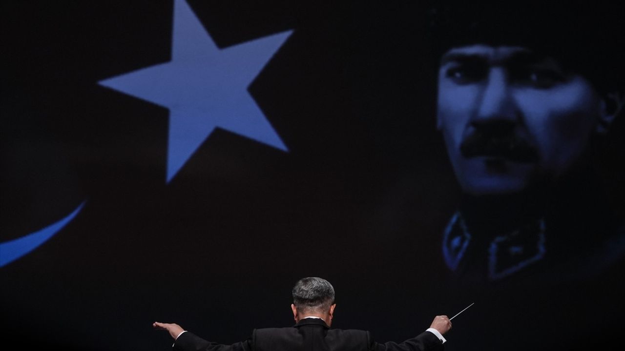 Cumhuriyet Bayramı Konseri: ADOB ve Deniz Kuvvetleri Bandosu Bir Araya Geldi