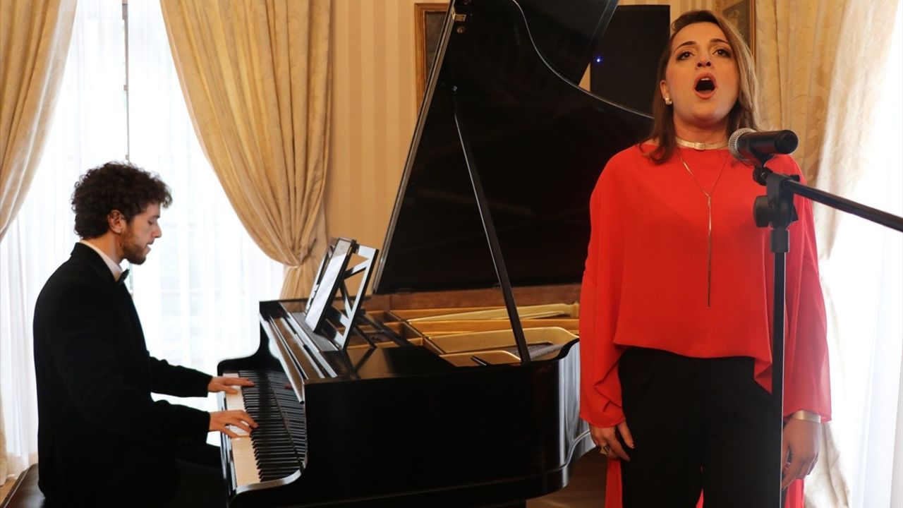 Cumhuriyet Bayramı'nın 102. Yılı Fransa ve Avusturya'da Kutlandı