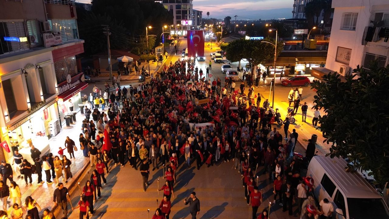 Cumhuriyet'in 102. Yıl Dönümünde Coşkulu Yürüyüş