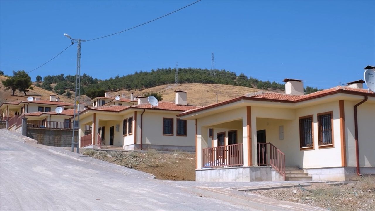Depremzede Çiftin Yeni Ev Duygusu: Umut ve Mutluluk