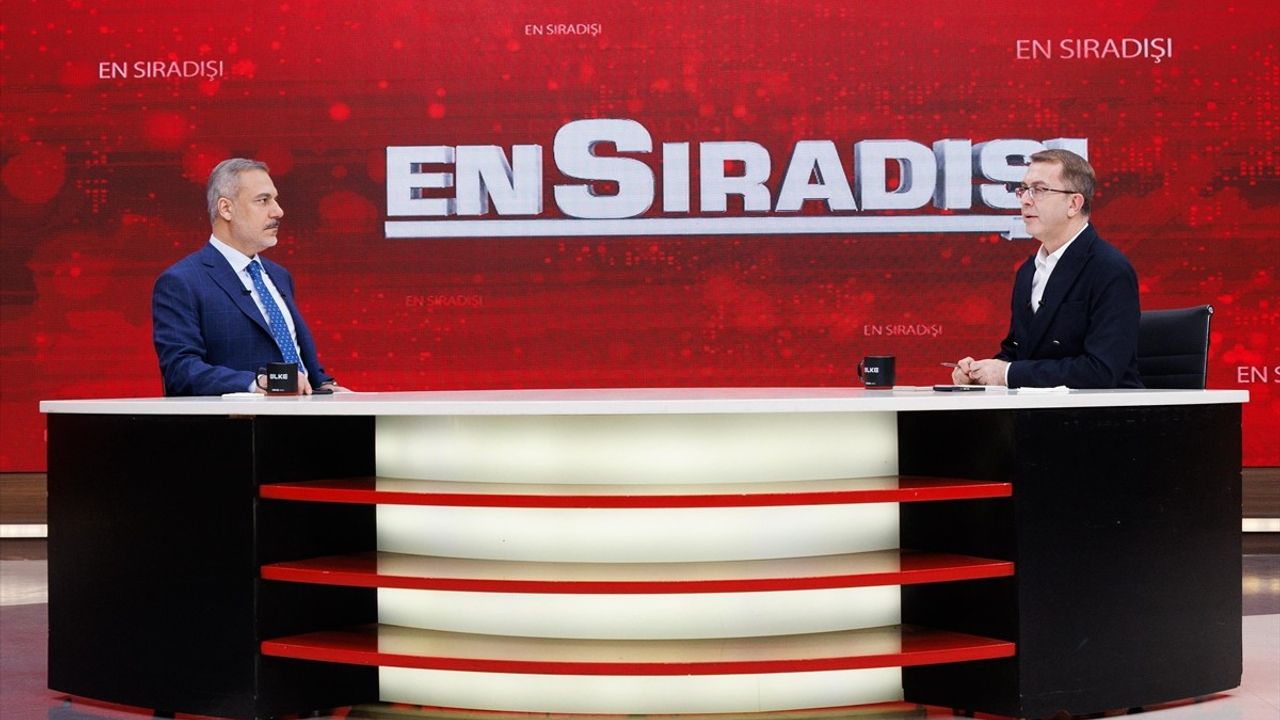 Dışişleri Bakanı Fidan, Suriye'deki Durumu Canlı Yayında Değerlendirdi