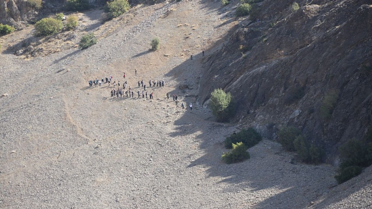 Diyarbakır'da Kral Yolu Yürüyüşü ve Nar Festivali Coşkusu