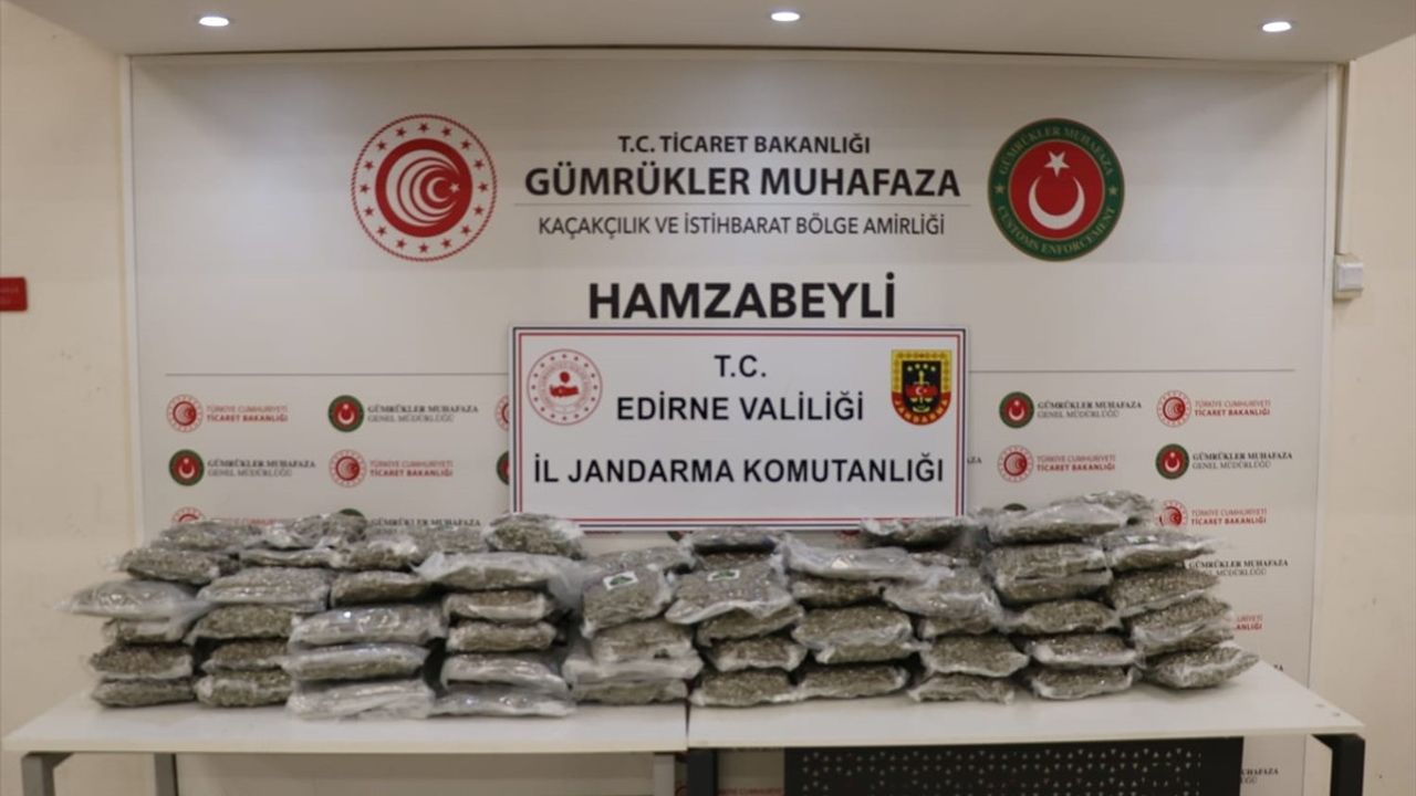 Edirne'de Uyuşturucu Operasyonu: 105 Kilogram Esrar Ele Geçirildi