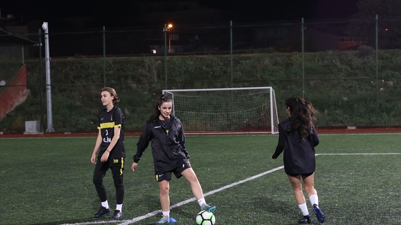 Edirne'nin Kadın Futbol Takımı Şampiyonluk Peşinde