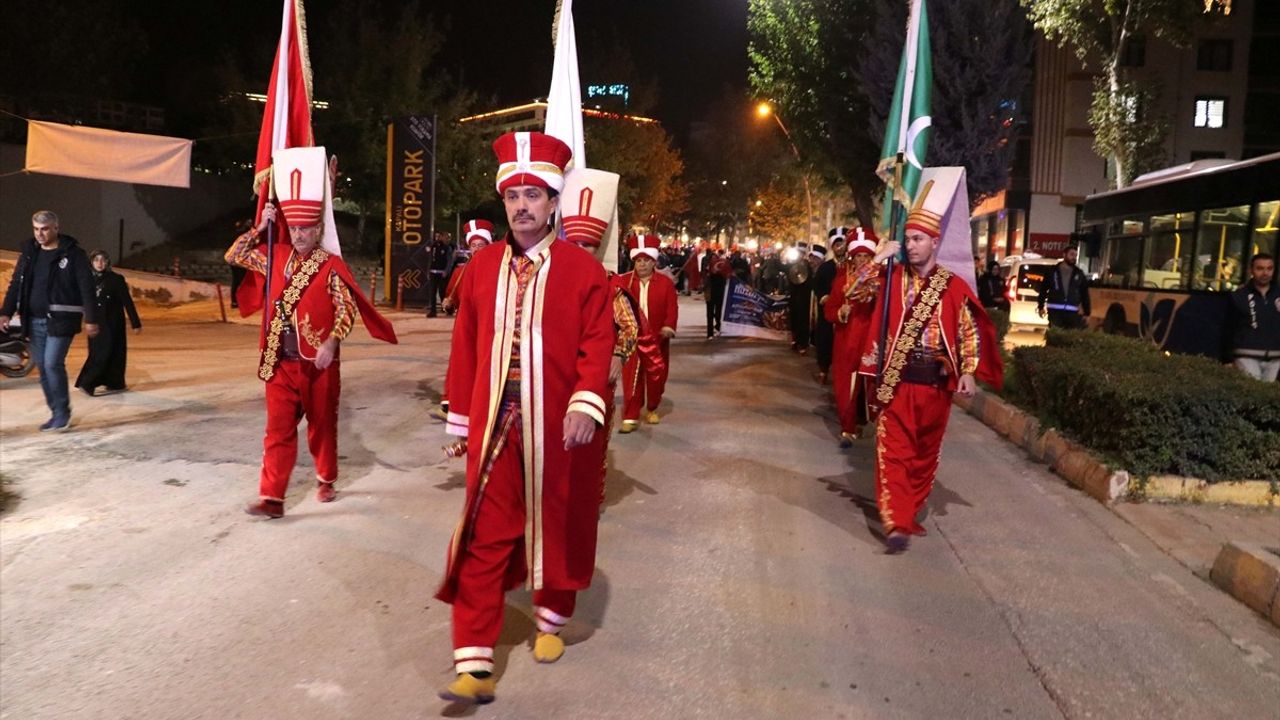 Elazığ'da 28. Uluslararası Hazar Şiir Akşamları Başladı