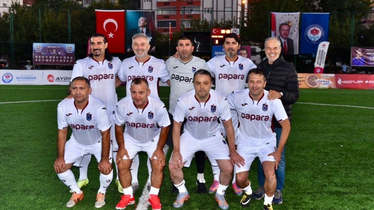 Emir Yuşa İçin Efsaneler Sahada