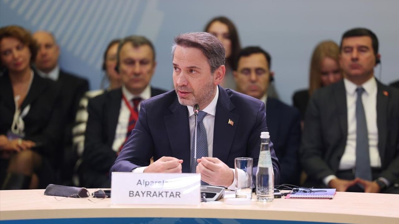 Enerji Bakanı Bayraktar'ın Uluslararası Görüşmeleri