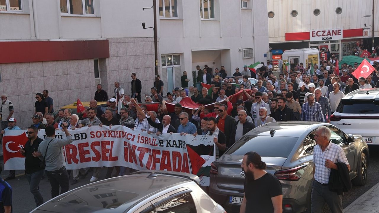 Erzincan ve Iğdır'da Gazze İçin Yürüyüş Gerçekleştirildi
