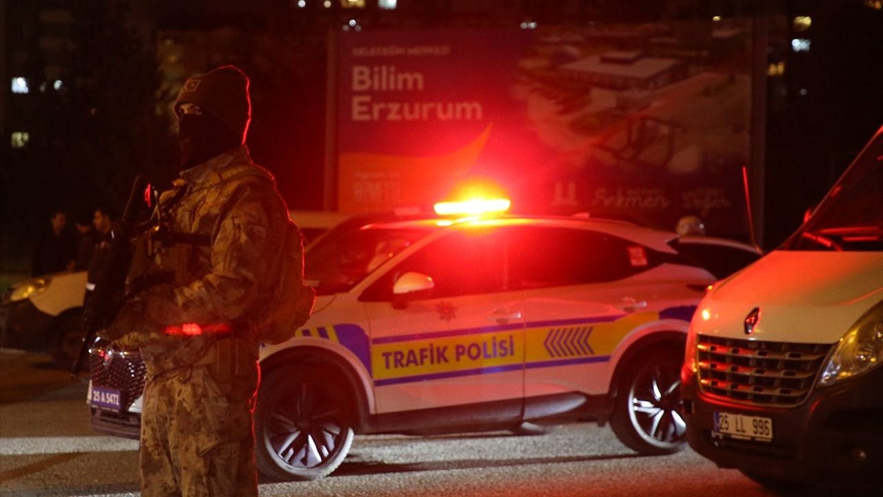 Erzurum Polisi Huzuru Sağlamak İçin Denetimlere Devam Ediyor