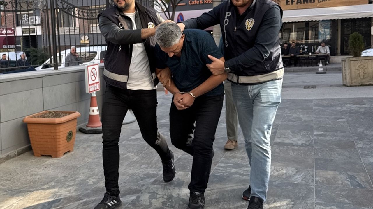 Eskişehir'de 5 Yaşındaki Çocuğunu Darbeden Baba Gözaltına Alındı