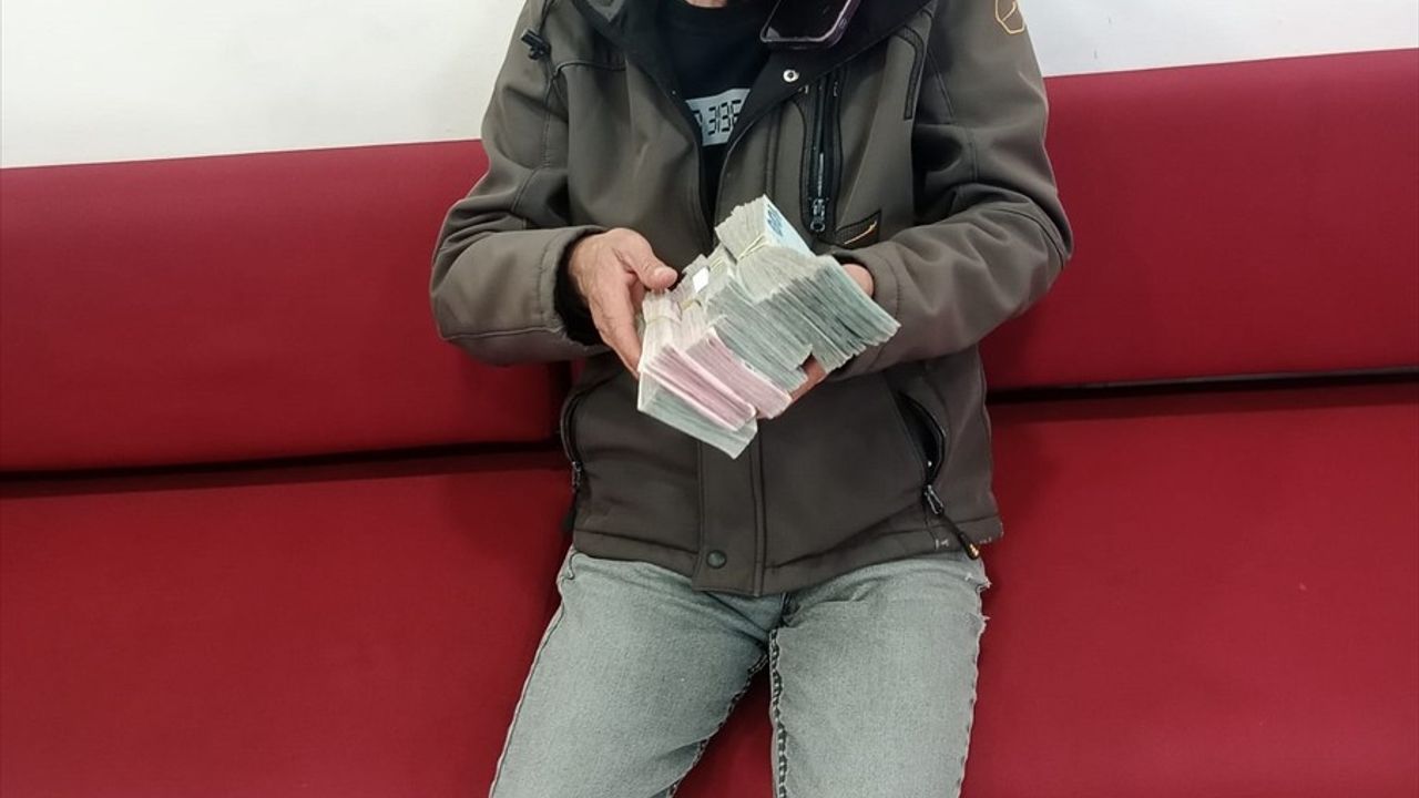Eskişehir'de Dolandırılma Girişimi Polis Tarafından Engellendi