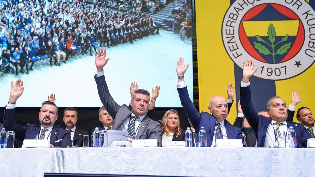 Fenerbahçe Olağanüstü Genel Kurul Toplantısı Gerçekleşti