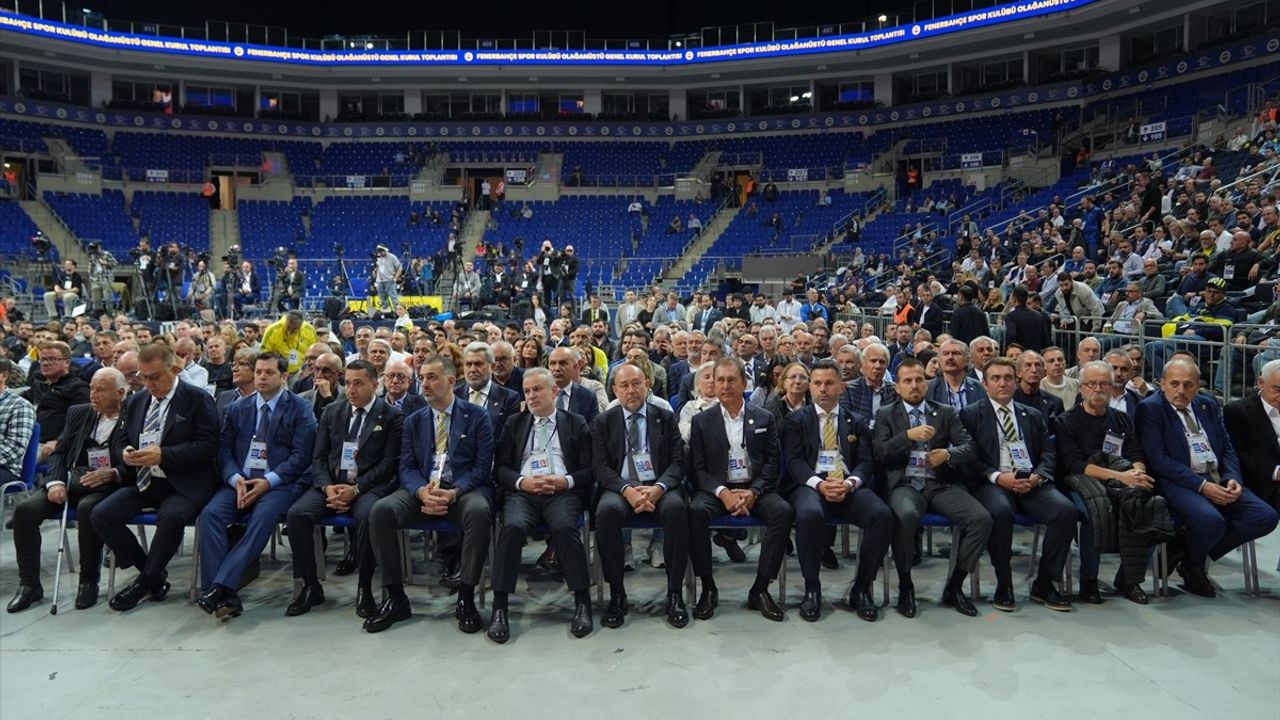 Fenerbahçe Olağanüstü Genel Kurulu Toplandı