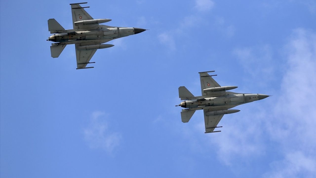 Fethiye'de F-16'ların Geçiş Provası Gerçekleşti