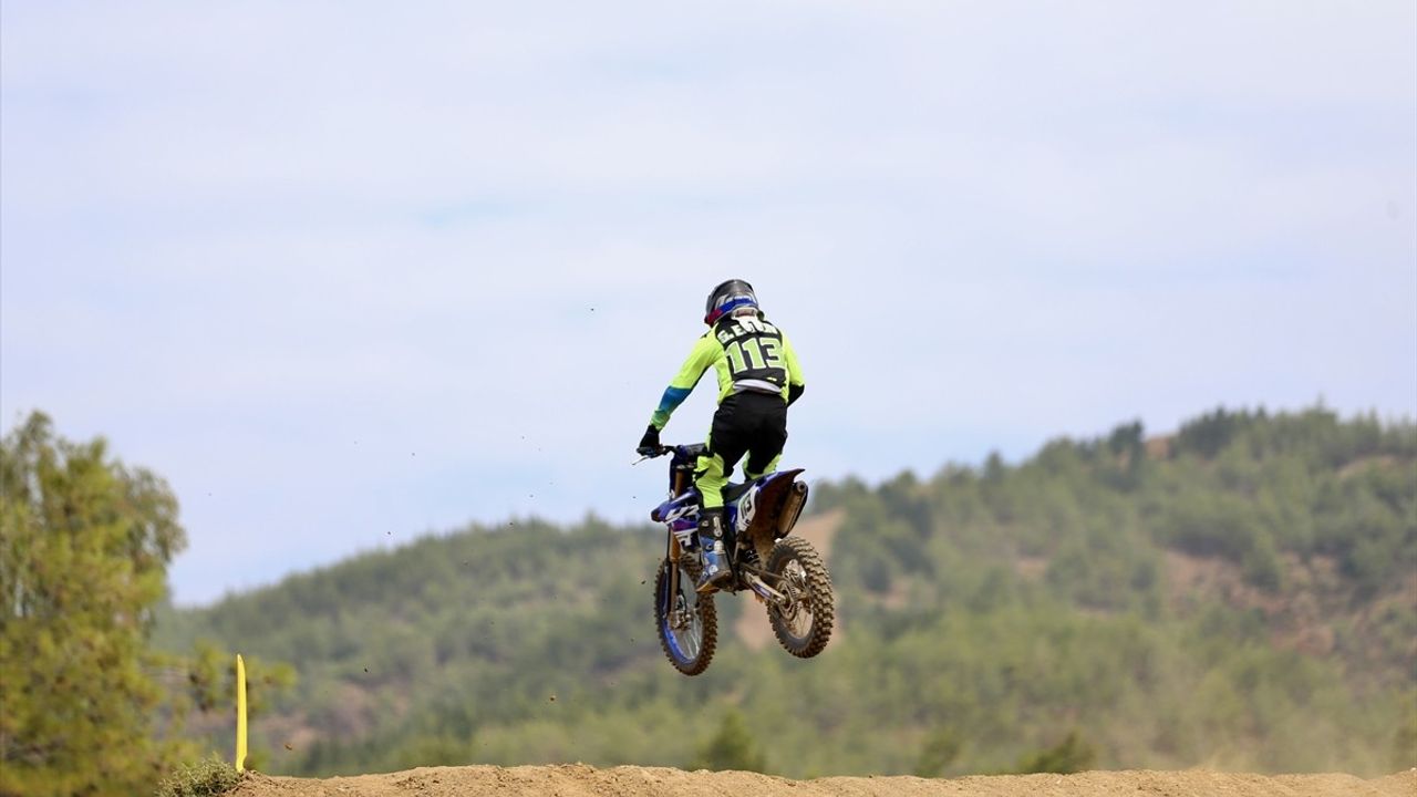 Fethiye'de Türkiye Motokros Şampiyonası Coşkusu