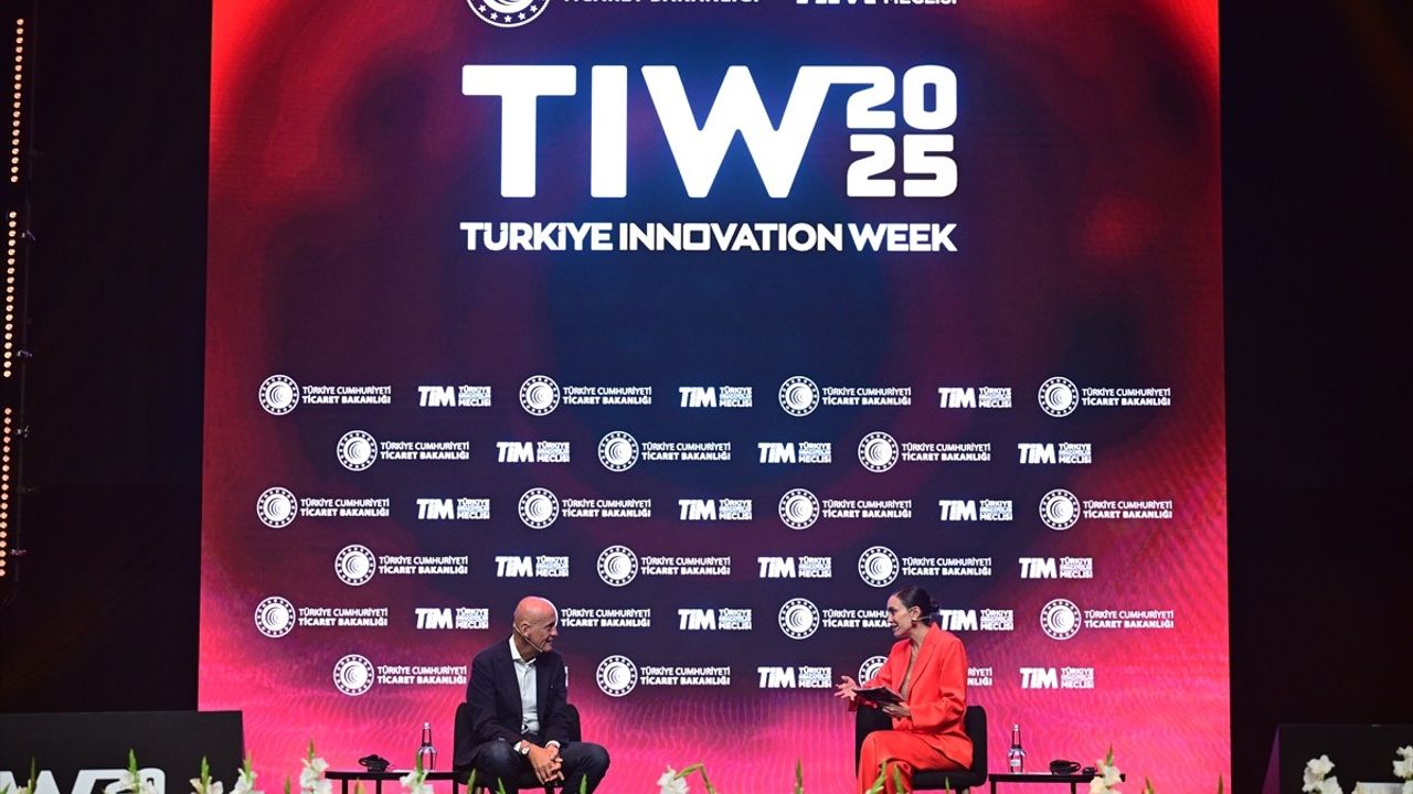 FIFA Hakem Komitesi Başkanı Collina'dan Türk Takımlarına Övgü