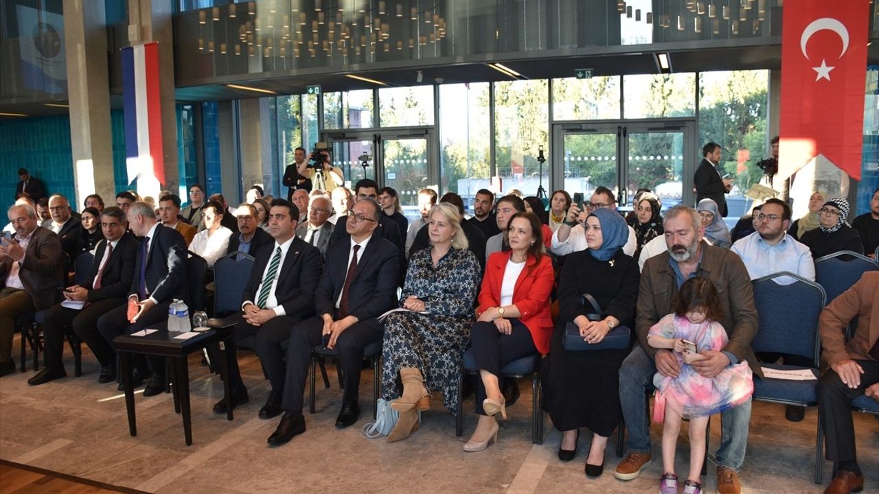 Fransa'da Türk Diasporasının 60. Yılı Kutlandı